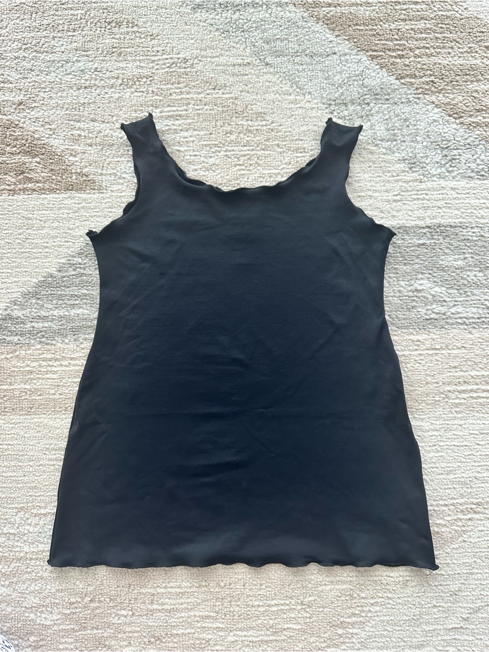 Haystacks Black Women's Smooth Basic Tank With Scoop Neck & Lettuce Hem Size S